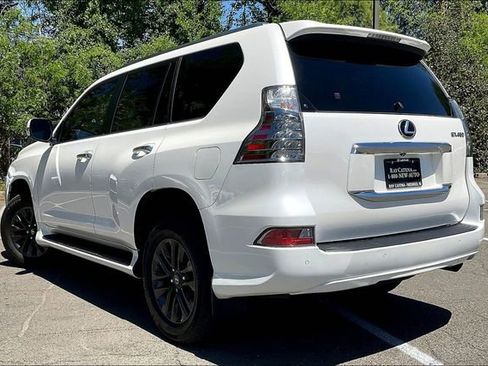 Used 2023 Lexus GX 460 Premium w/ Premium Package AWD/4WD image 6