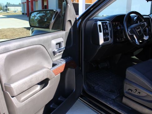 Used 2017 GMC Sierra 1500 SLE w/ SLE Value Package image 8