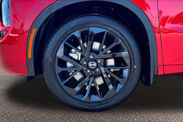 New 2026 Nissan Rogue Platinum AWD/4WD image 13