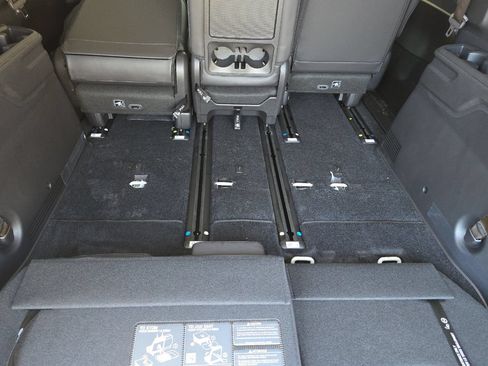New 2026 Kia Carnival SX w/ SX Dark Edition Package FWD image 13