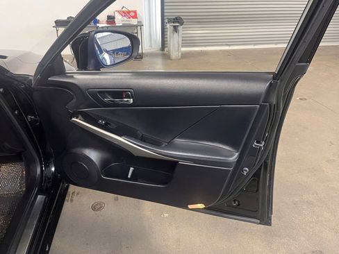 Used 2015 Lexus IS 250 image 8