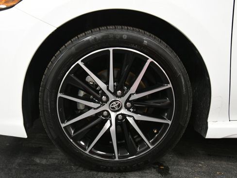 Certified 2024 Toyota Camry SE image 31