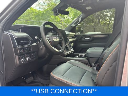 Used 2025 GMC Yukon AT4 w/ AT4 Premium Plus Package AWD/4WD image 16