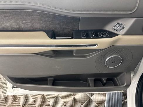 Used 2018 Ford Expedition Limited AWD/4WD image 20