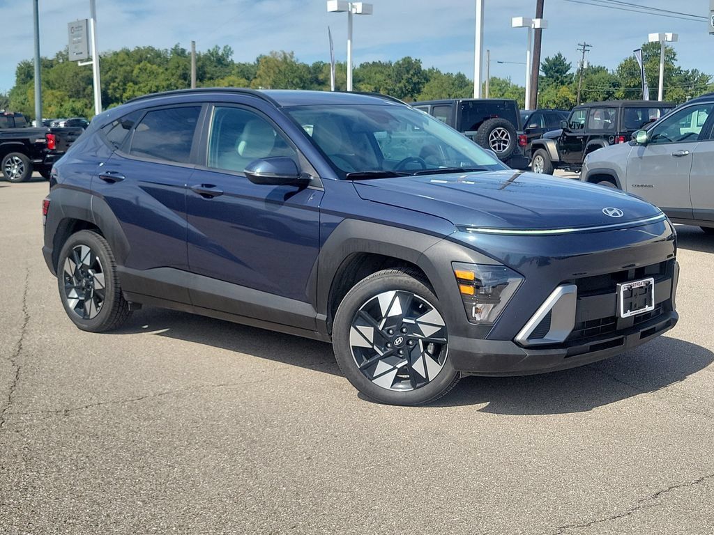 Used 2025 Hyundai Kona SEL FWD image 24