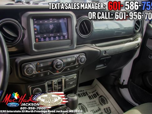 Used 2022 Jeep Gladiator Sport image 14