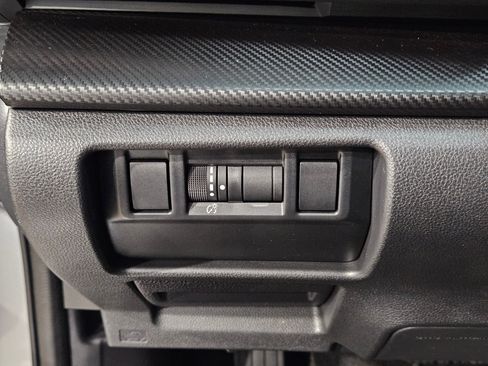 Used 2024 Subaru Crosstrek 2.0i Premium image 26