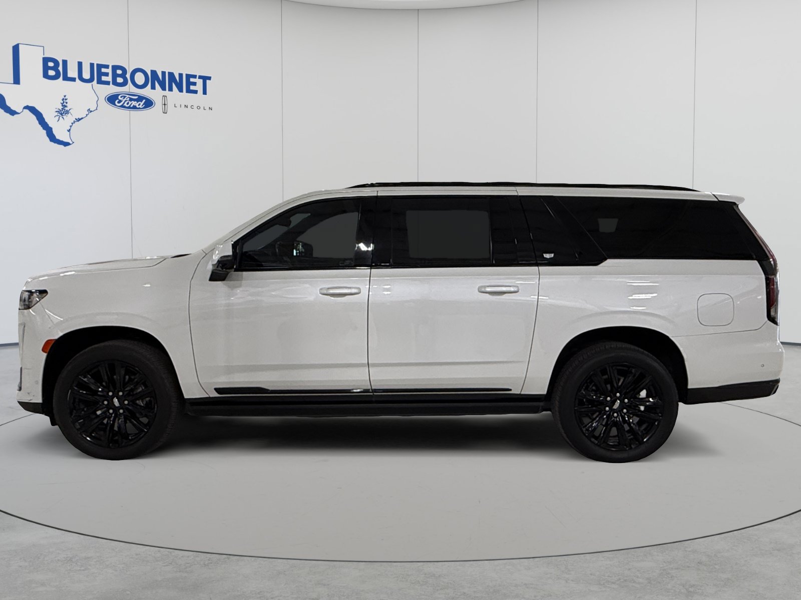 Used 2023 Cadillac Escalade ESV Sport w/ Touring Package AWD/4WD image 8