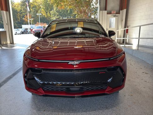 New 2026 Chevrolet Equinox EV RS image 2