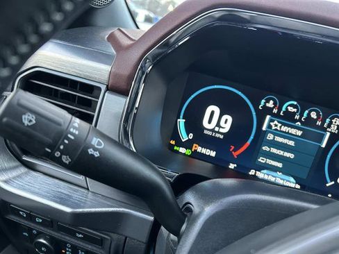 Used 2022 Ford F150 Lariat w/ Equipment Group 502A High image 29