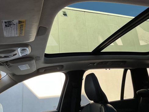 Certified 2022 Volvo XC90 T6 Inscription w/ Lounge Package image 26