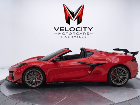 Used 2026 Chevrolet Corvette Z06 w/ Z07 Performance Package RWD image 17