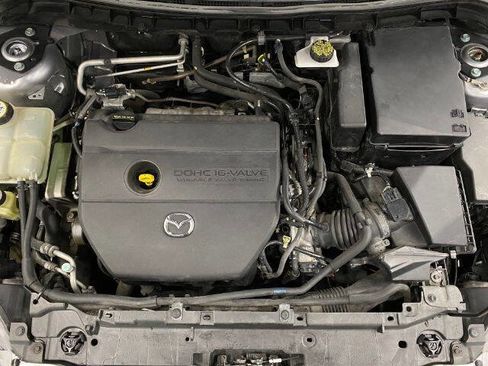 Used 2013 MAZDA MAZDA3 i SV image 9