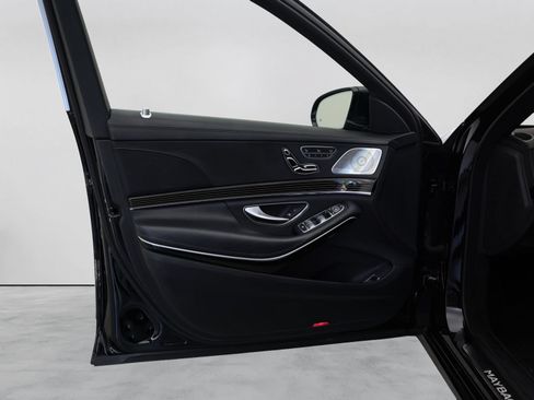 Used 2017 Mercedes-Benz Maybach S 600 image 30