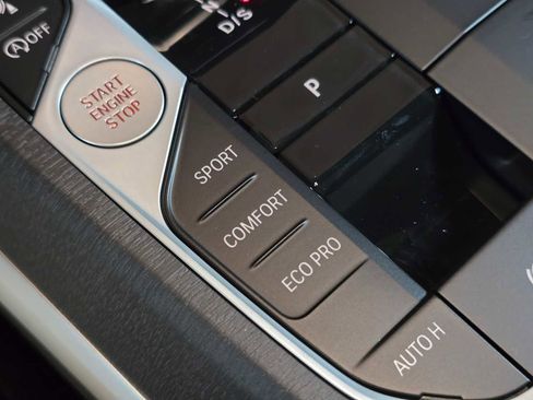 New 2026 BMW 330i xDrive Sedan w/ Premium Package image 34