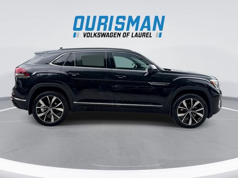 Used 2024 Volkswagen Atlas Cross Sport SEL Premium R-Line AWD/4WD image 9