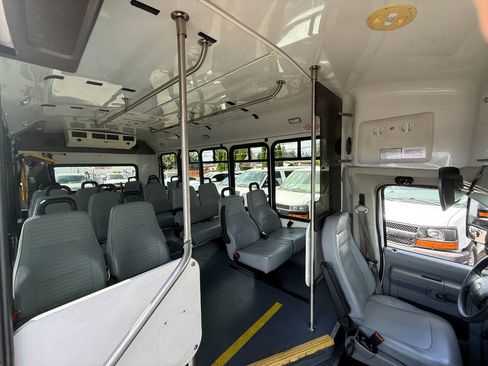 Used 2016 Ford E-450 and Econoline 450 Super Duty w/ Shuttle Bus Prep Package RWD image 11