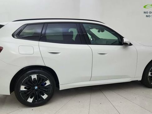 Used 2025 BMW X3 xDrive30i w/ M Sport Package AWD/4WD image 6