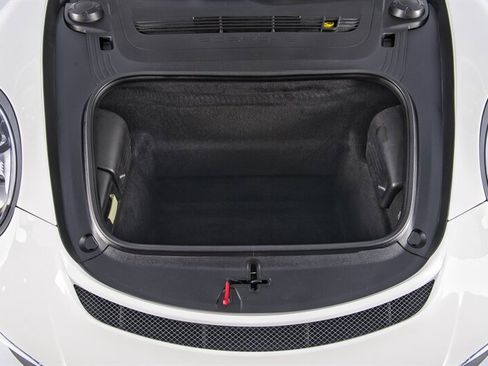 Used 2014 Porsche 911 Carrera 4S image 33