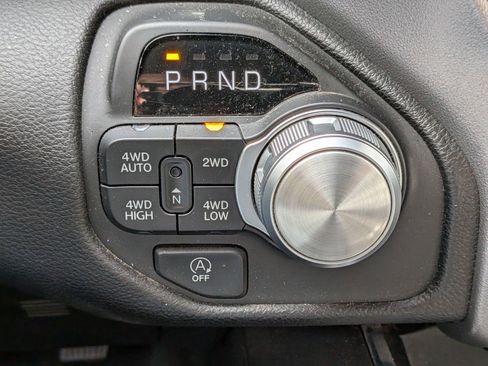 Used 2025 RAM 1500 Laramie image 25