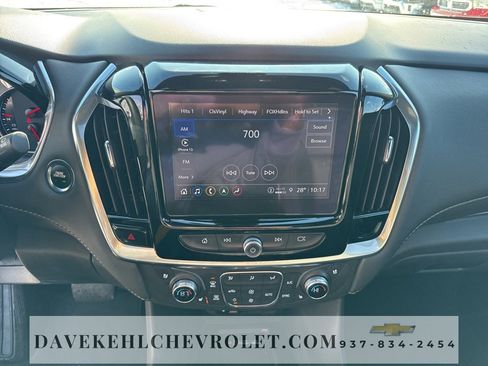 Used 2023 Chevrolet Traverse Premier image 13