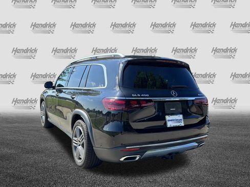 Used 2024 Mercedes-Benz GLS 450 4MATIC image 9