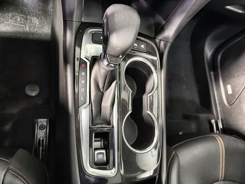 Used 2022 Chevrolet Equinox Premier AWD/4WD image 32