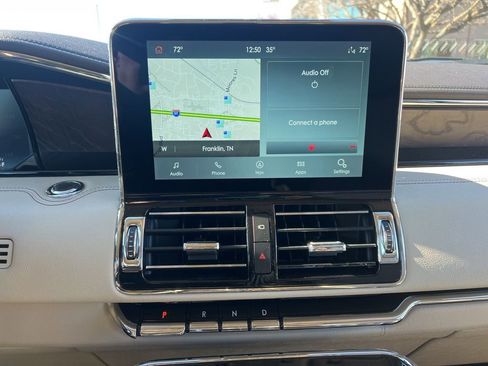 Used 2021 Lincoln Navigator Reserve w/ Luxury Package image 21