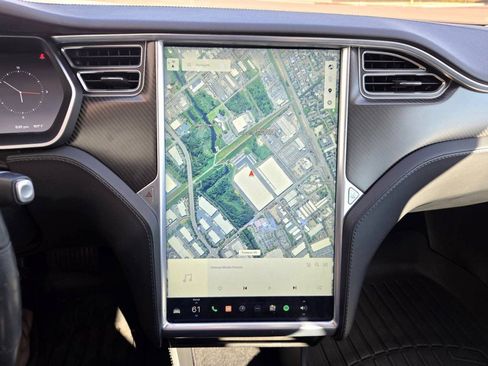 Used 2014 Tesla Model S 60 image 22