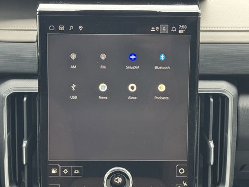 New 2025 GMC Acadia Elevation image 28