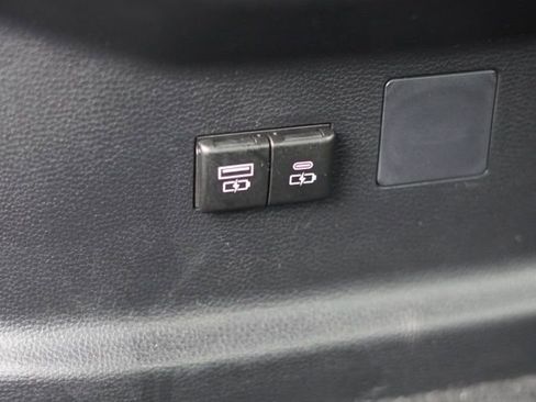 Certified 2025 Toyota Tundra SR5 w/ SR5 Convenience Package image 41