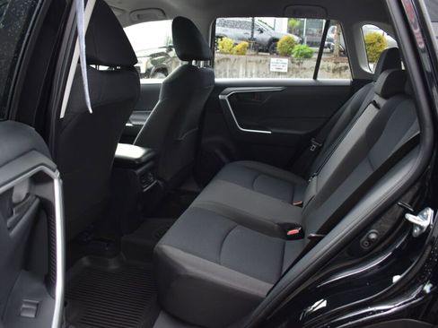 Certified 2025 Toyota RAV4 LE AWD/4WD image 20