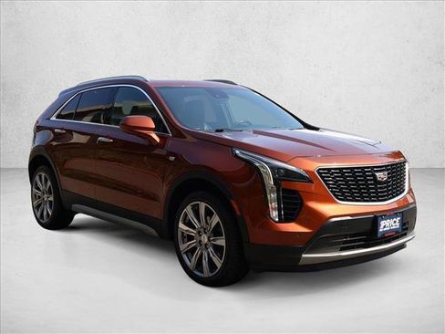 Used 2019 Cadillac XT4 Premium Luxury AWD/4WD image 4