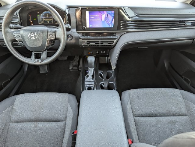 Used 2025 Toyota Camry LE FWD image 11