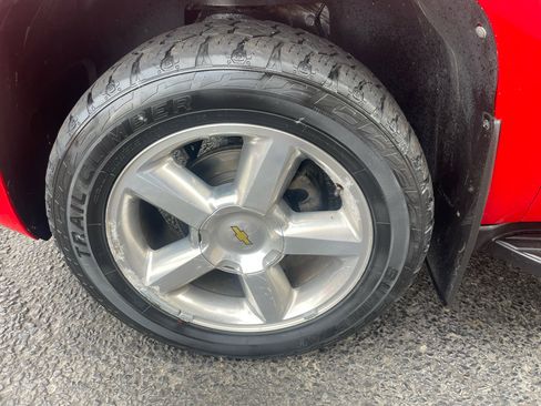 Used 2012 Chevrolet Avalanche LT w/ All-Star Edition image 15