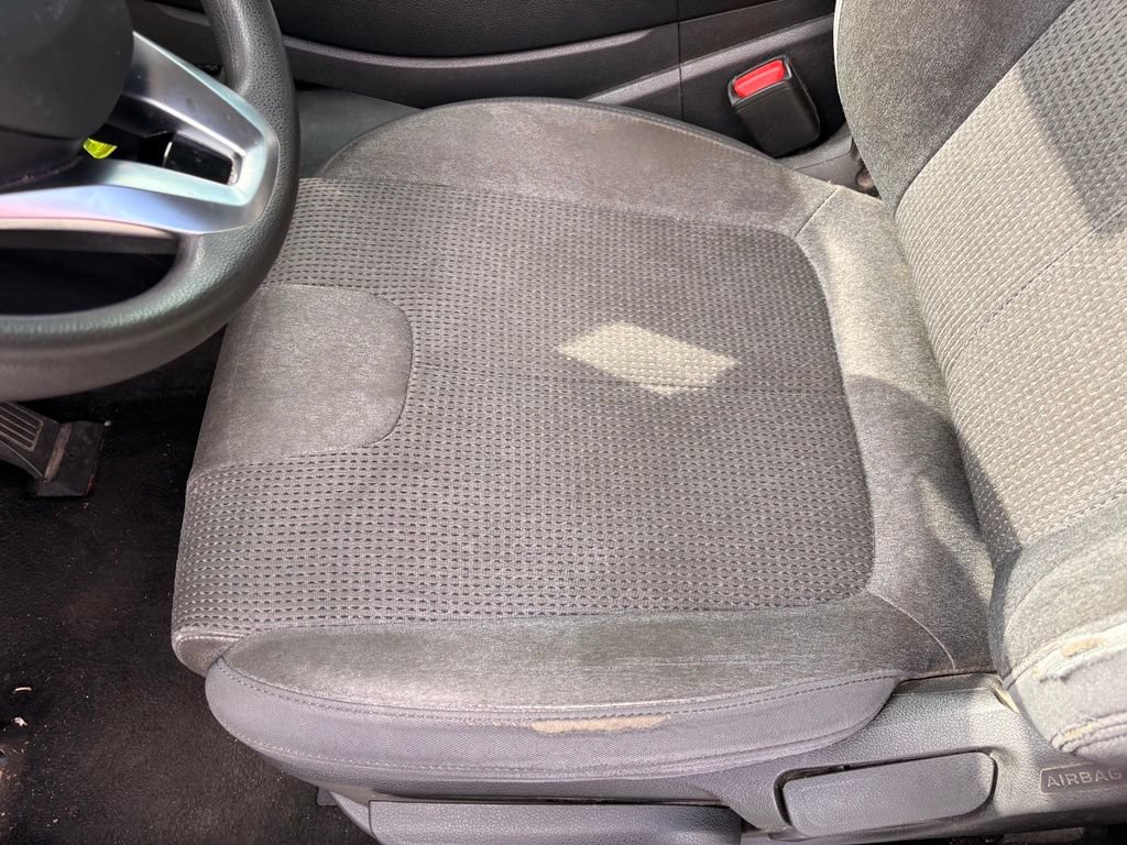 Used 2022 Hyundai Santa Fe SE FWD image 24