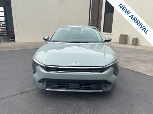 Used 2025 Kia K4 EX image 2