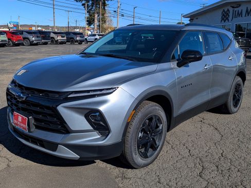 New 2025 Chevrolet Blazer LT w/ Convenience Package image 1