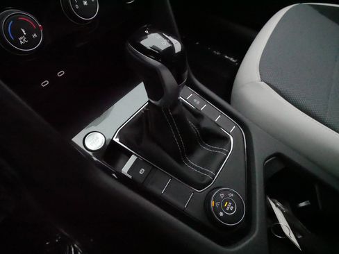 Certified 2025 Volkswagen Taos S AWD/4WD image 24
