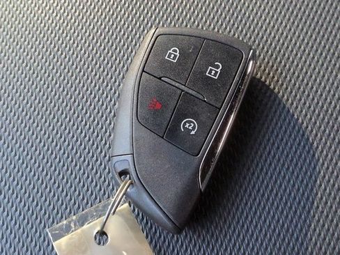 Used 2026 Chevrolet Equinox LT FWD image 28