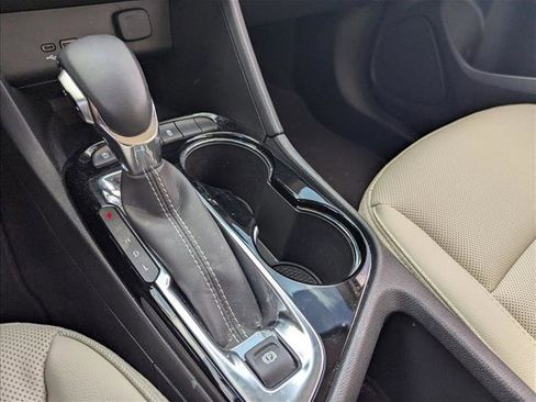 Used 2025 Buick Encore GX Sport Touring w/ Comfort Package image 6