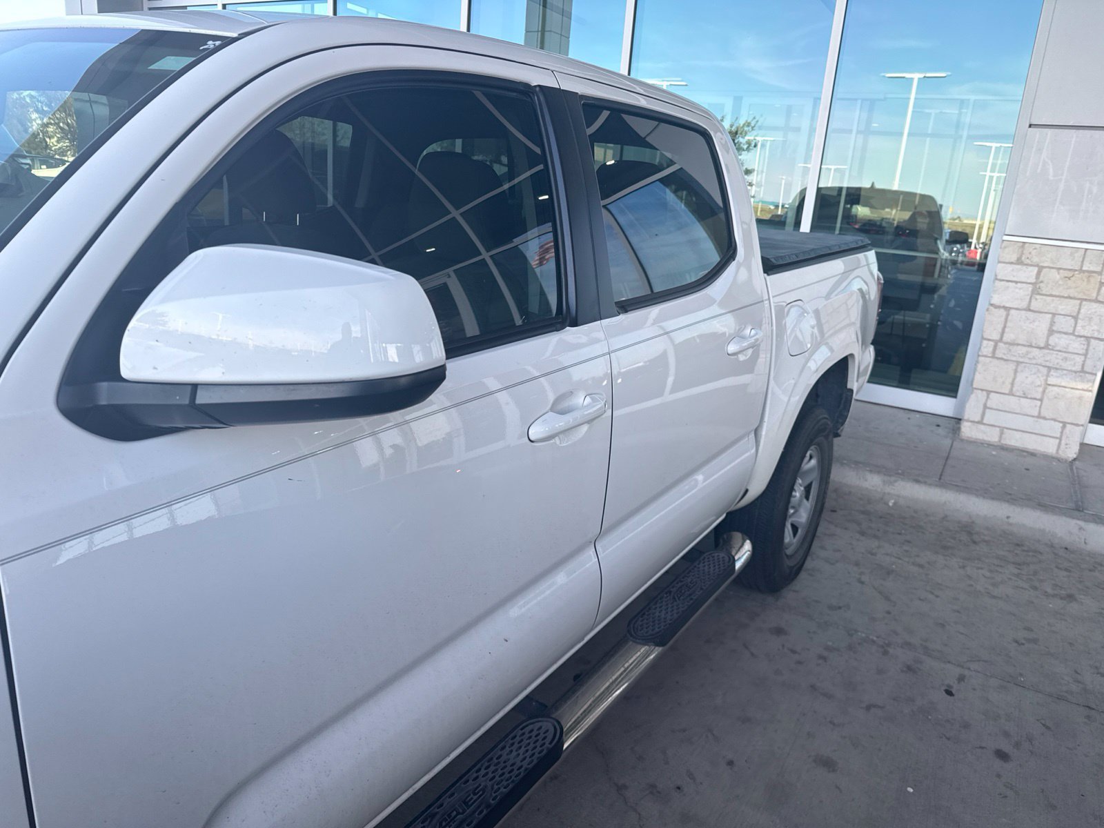 Used 2018 Toyota Tacoma SR w/ SR Convenience Package RWD image 5