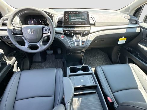 New 2026 Honda Odyssey EX-L image 11