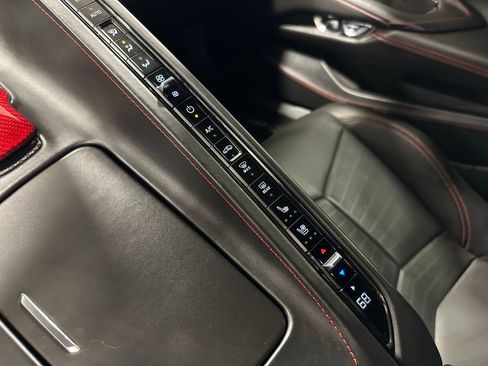 Used 2020 Chevrolet Corvette Stingray 3LT Z51 Performance C w/ 3LT Preferred Equipment Group image 31