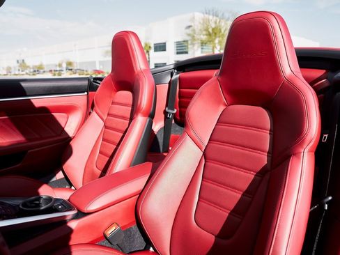 Used 2021 Porsche 911 Turbo S image 42