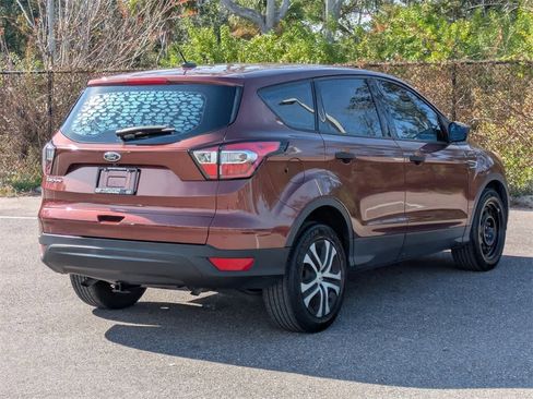 Used 2018 Ford Escape S image 5