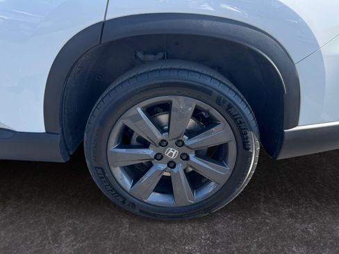 Used 2023 Honda Pilot Sport image 14