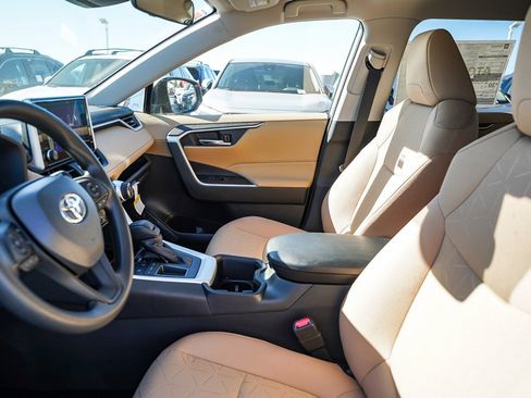 New 2025 Toyota RAV4 XLE image 20