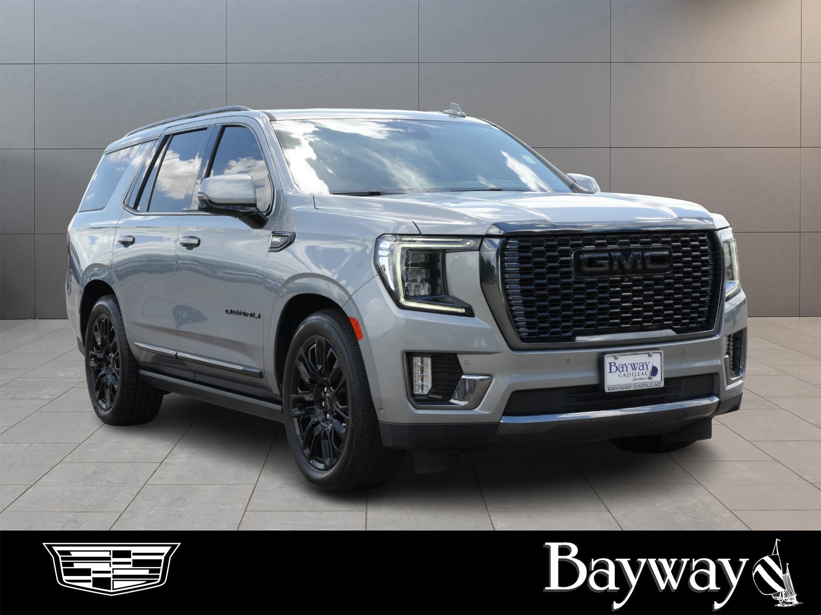 Used 2024 GMC Yukon Denali Ultimate AWD/4WD image 4