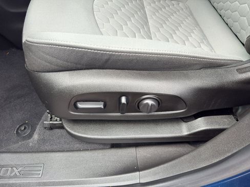 Used 2021 Chevrolet Equinox LT FWD image 15